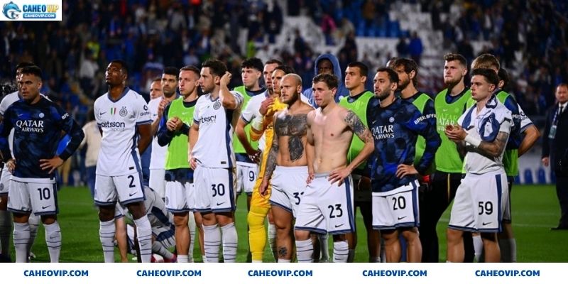 Inter ngậm ngùi nhìn Napoli lên ngôi vô địch vì thua 1 điểm
